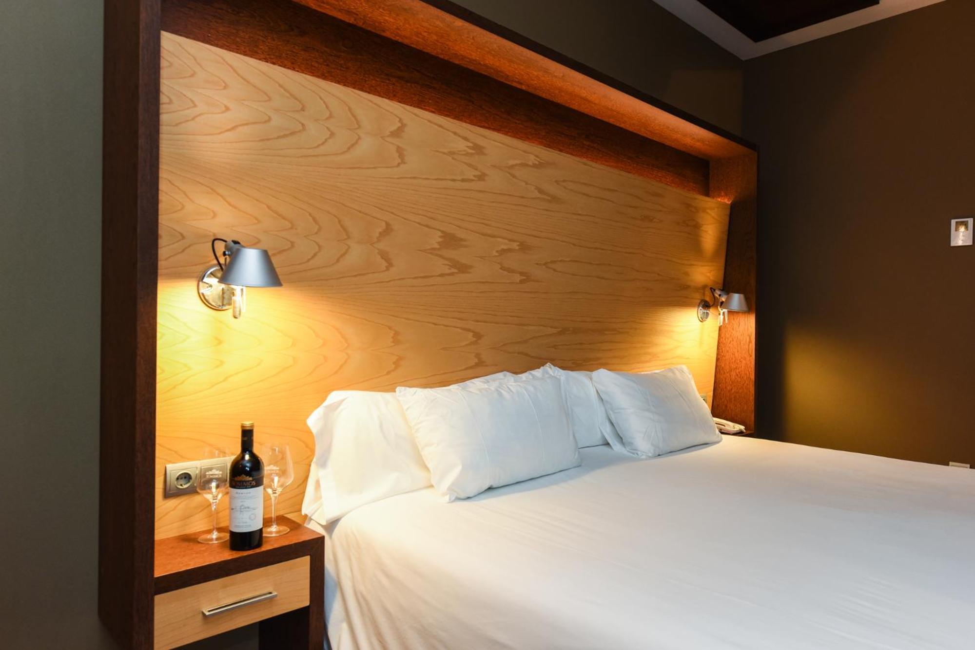 Sommos Hotel Aneto Бенаске Екстер'єр фото