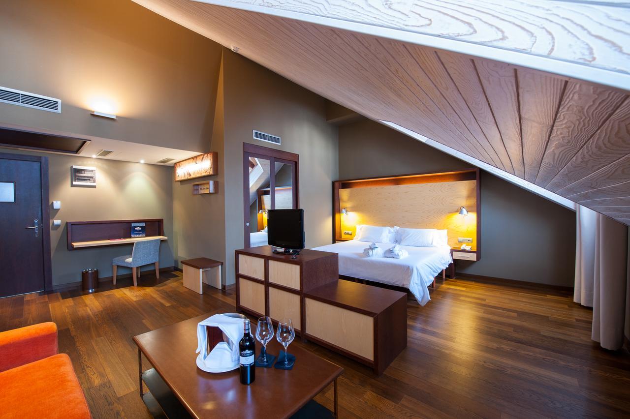 Sommos Hotel Aneto Бенаске Екстер'єр фото