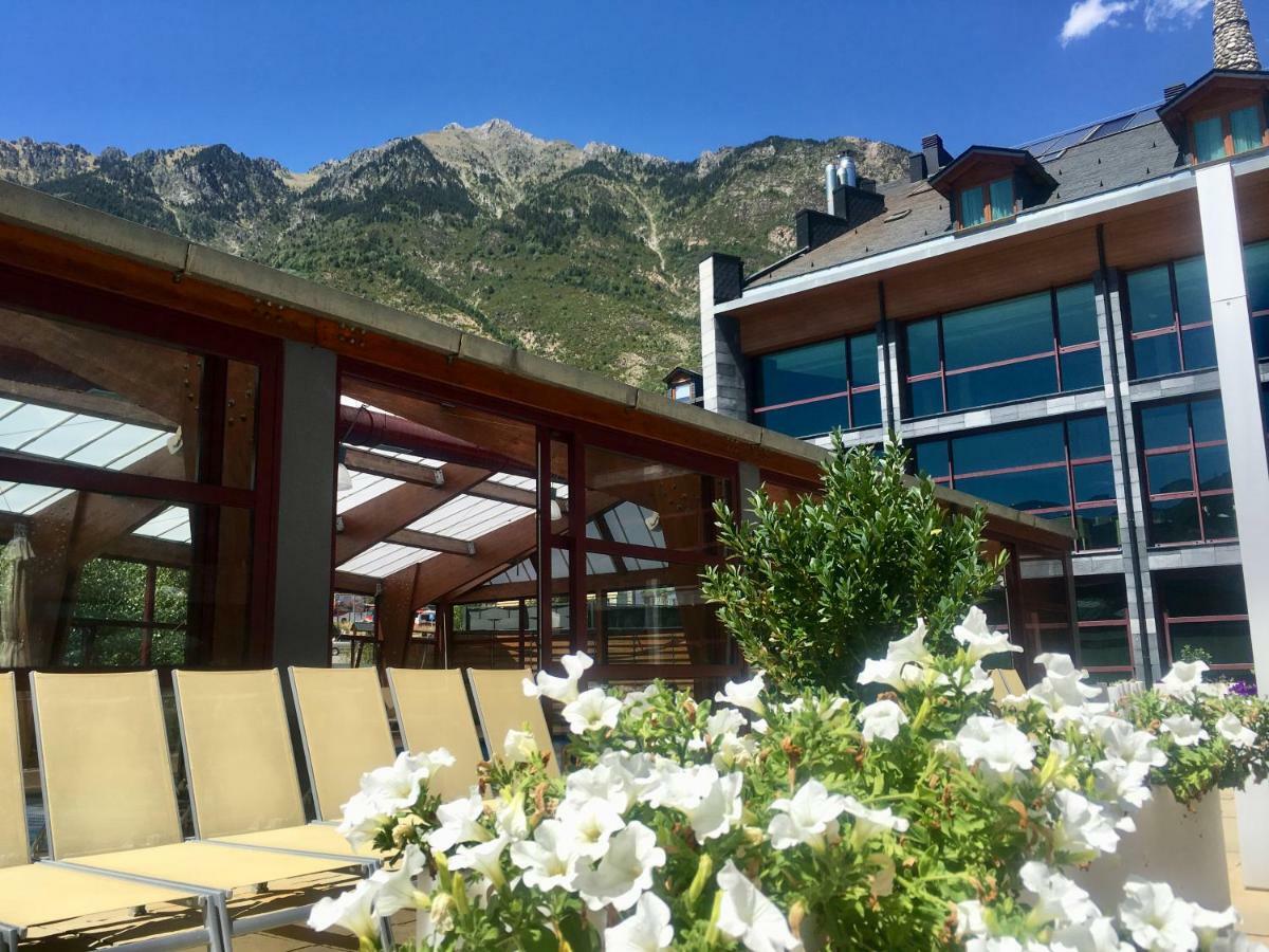 Sommos Hotel Aneto Бенаске Екстер'єр фото
