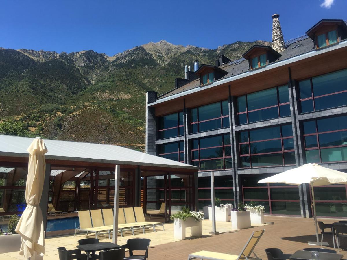 Sommos Hotel Aneto Бенаске Екстер'єр фото